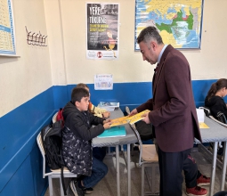 Kavakdibi Köyü Öğrencilerinden Ebru Sanatı...