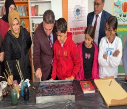 Kavakdibi Köyü Öğrencilerinden Ebru Sanatı...