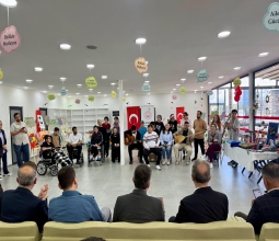 Özel Gereksinimli Bireylerden “Sınır Tanımayan Renkler Sergisi”...
