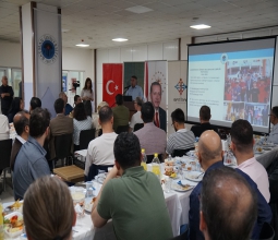 Üniversitemizde Akademisyen-Öğrenci Buluşmalarında Kapanış Programı ve Yeni Dönem Protokolü ...