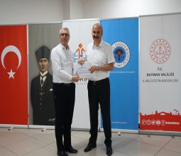 Üniversitemizde Akademisyen-Öğrenci Buluşmalarında Kapanış Programı ve Yeni Dönem Protokolü ...
