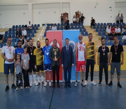 Üniversitemizde Voleybol Turnuvasının Şampiyonu Belli Oldu...
