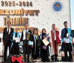 Üniversitemizde Görkemli Mezuniyet Töreni...