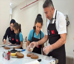 Güçlü Aileler, Tatlı Anılar Pasta Atölyesi Gerçekleştirildi...