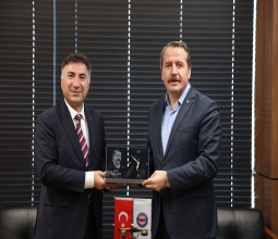 Rektör Prof. Dr. İdris Demir’den Memur-Sen Genel Başkanı Ali Yalçın’a Ziyaret...