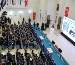 Üniversitemiz tarafından fakültemizde gerçekleştirilen Uluslararası Bilişim Kongresi yoğun ilgi görerek tamamlandı....