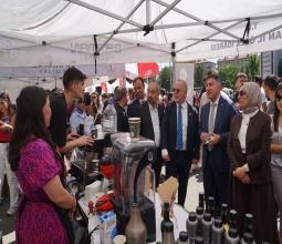 16.05.2025 tarihinde Batman Üniversitesi Merkez Kampüsü'nde, 3. Geleneksel Gastronomi Festivali gerçekleştirildi....