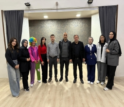 Yüksekokulumuz Öğrencilerinden Çocuk Evleri Sitesindeki Miniklere Anlamlı Etkinlik...