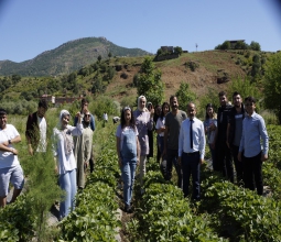 Organik Tarım Programı Öğrencilerimiz Çilek Bahçelerine Teknik Gezi Düzenledi...