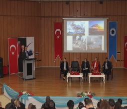 Üniversitemizde “Küresel Sorun: İklim Değişikliği ve Türkiye Boyutu” Konferansı Gerçekleştirildi...