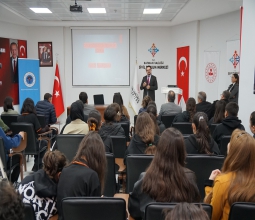 Sivil Toplum Merkezinde “Sivil Toplumun Önemi” Söyleşisi Gerçekleştirildi...