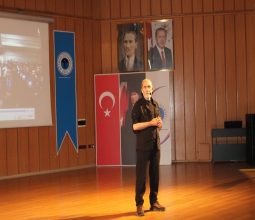 Üniversitemizde “İnsan’a Yolculuk” Söyleşisi Gerçekleşti...