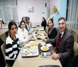 Rektör Prof. Dr. Demir, KYK Kız Öğrenci Yurdunda Öğrencilerle Bir Araya...