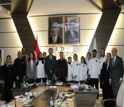 Üniversitemizde Senato Üyelerine Yöresel Lezzetler İkram Edildi...