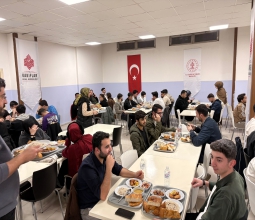 Üniversitemiz Öğrencileriyle İlk İftar Heyecanı...