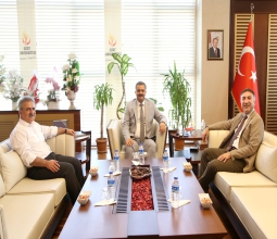 Rektör Demir Siirt Üniversitesi Rektörü Prof. Dr. Nihat Şındak’ı Makamında Ziyaret...